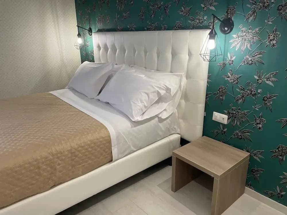 Economy room