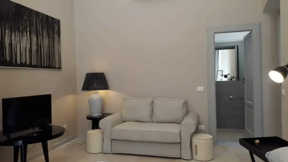 Comfort room