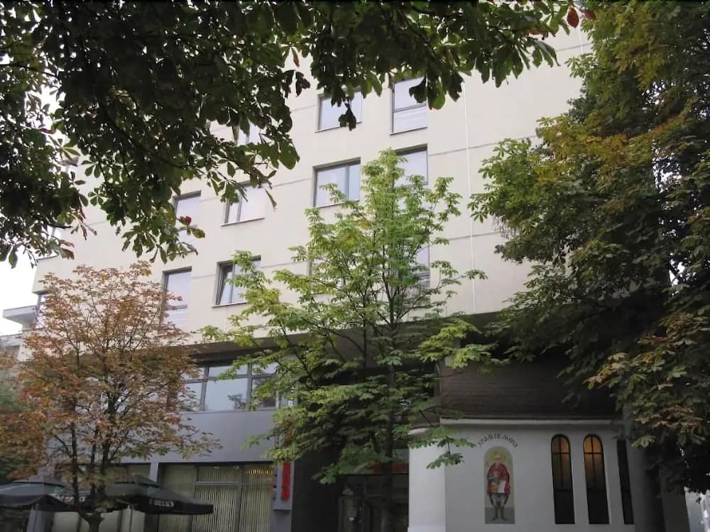 Hotel photo 1