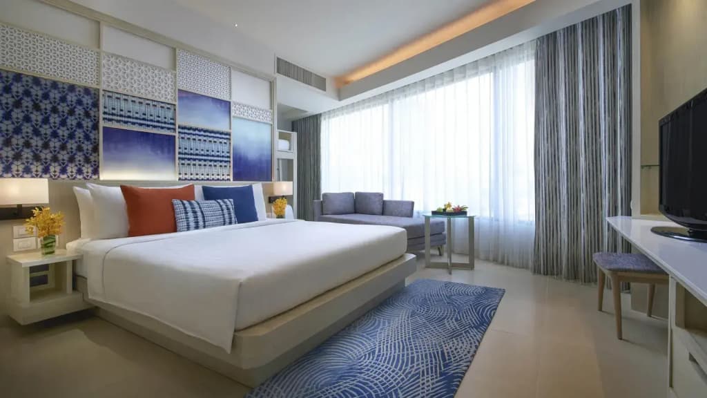 Deluxe Family Club room