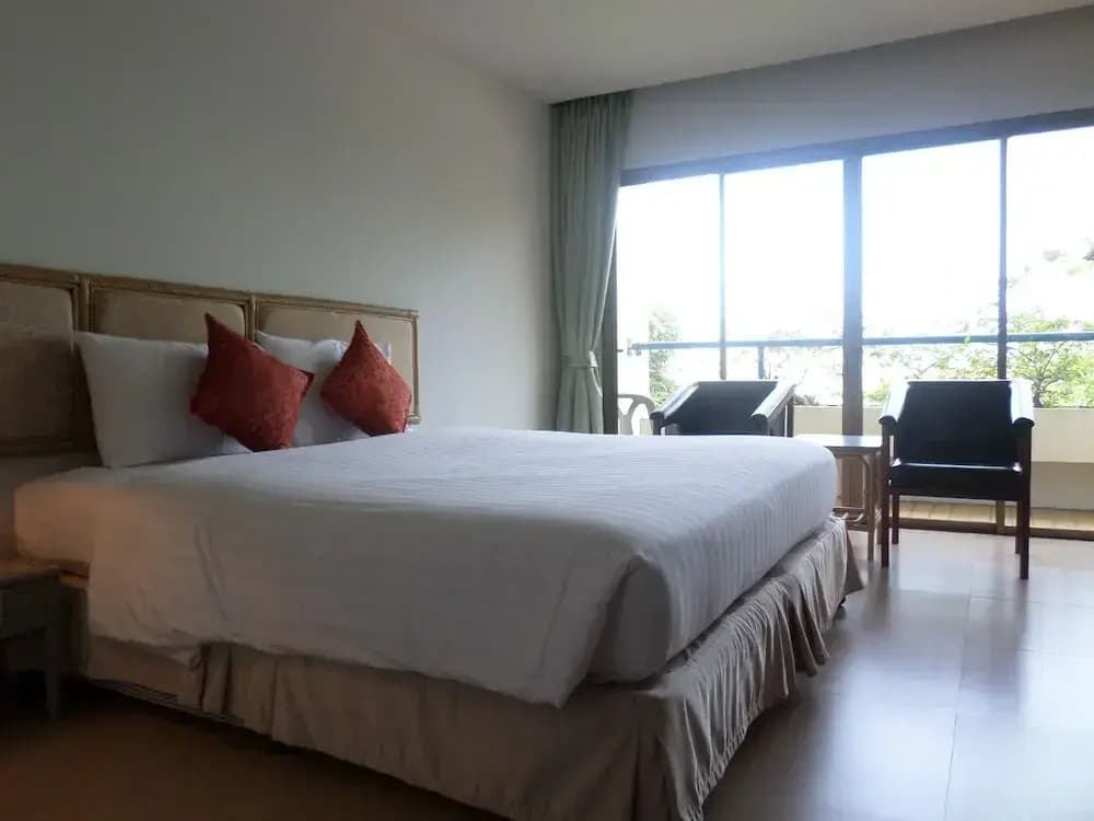 Deluxe room with garden view
