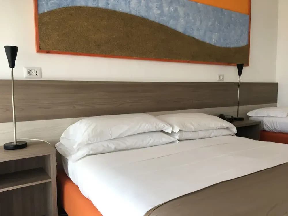 Standard Triple room with balcony
