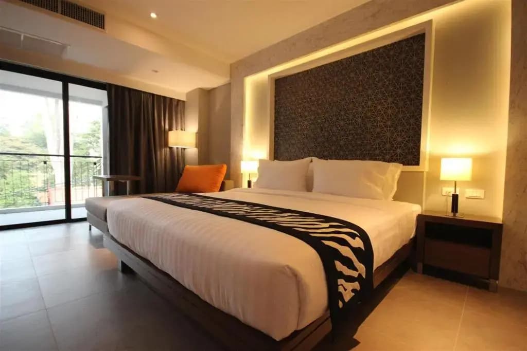 Deluxe Double room with balcony full double bed