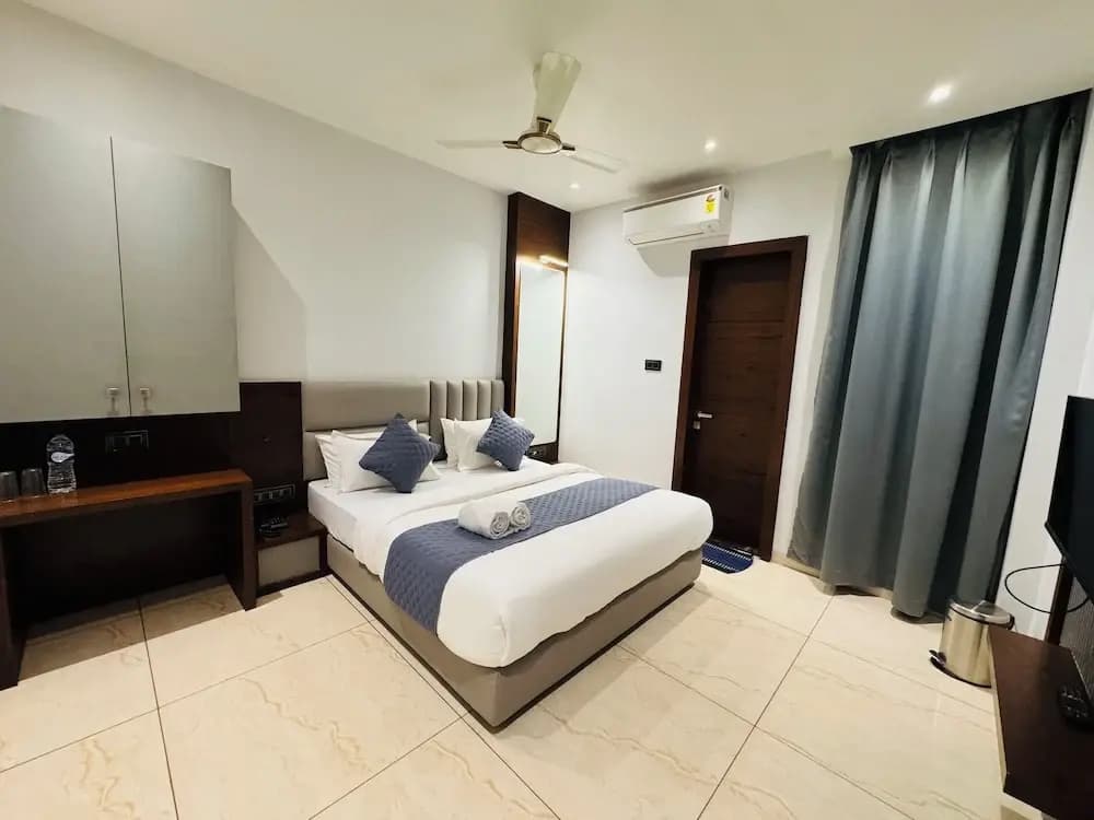 Deluxe Double room full double bed