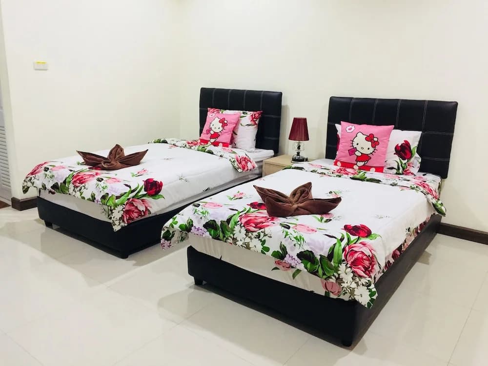 Standard Double room with balcony twin beds