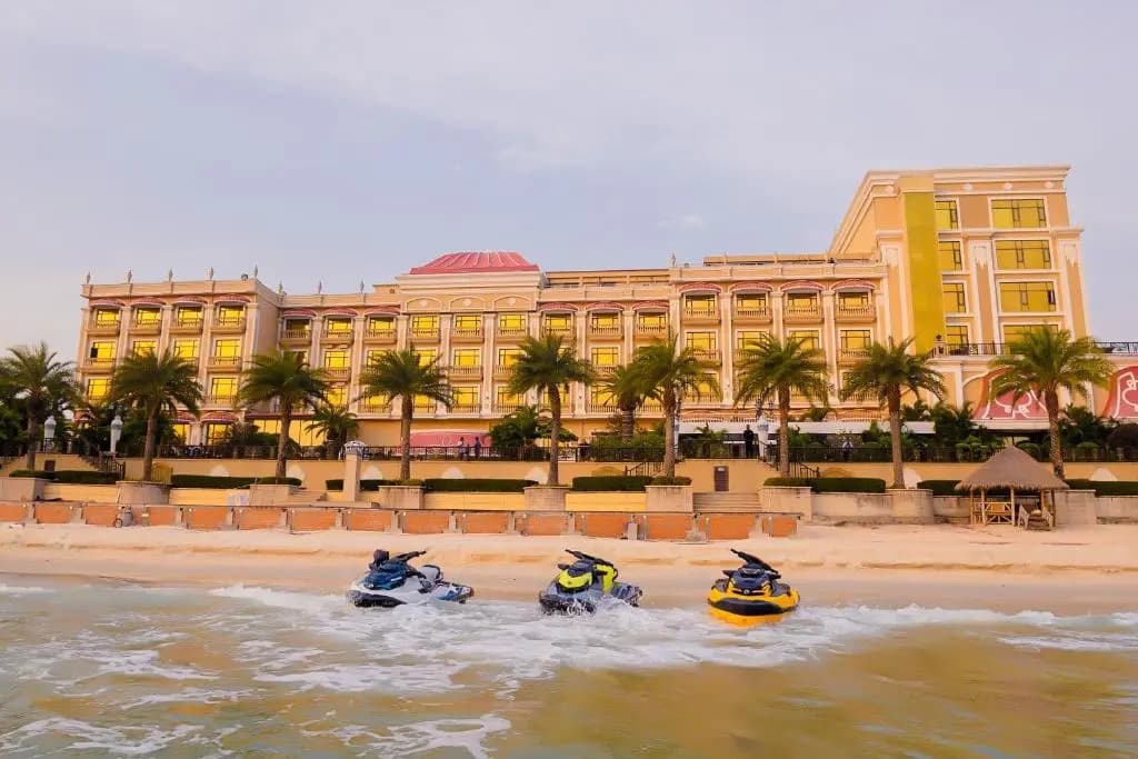 Hotel photo 1