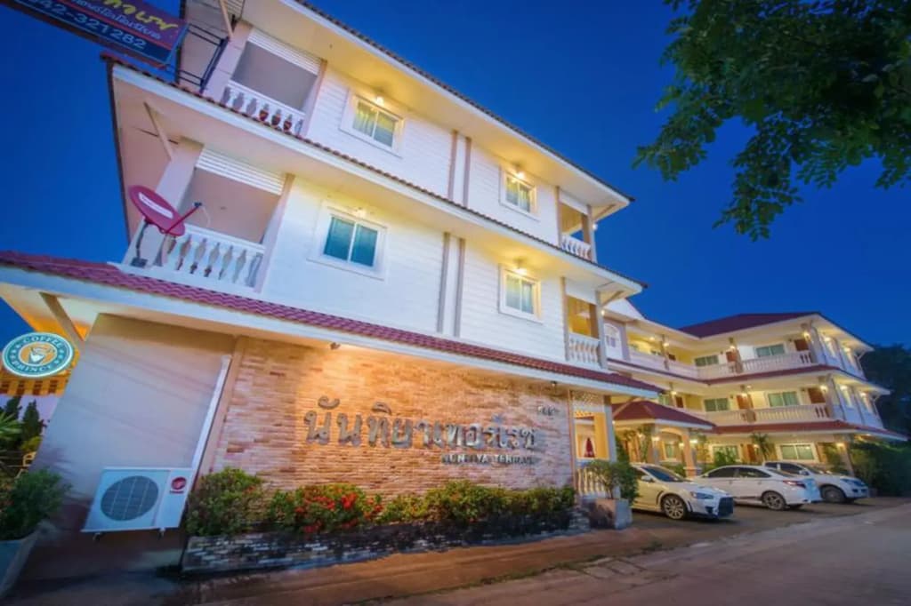 Hotel photo 1