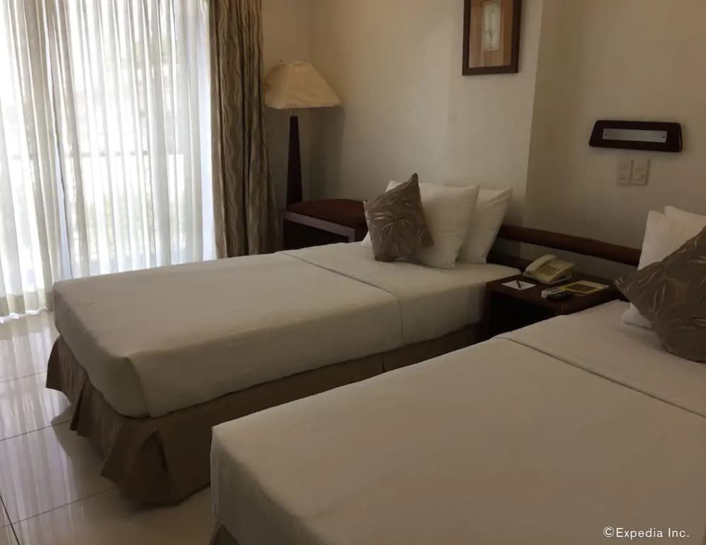 Deluxe Suite with balcony