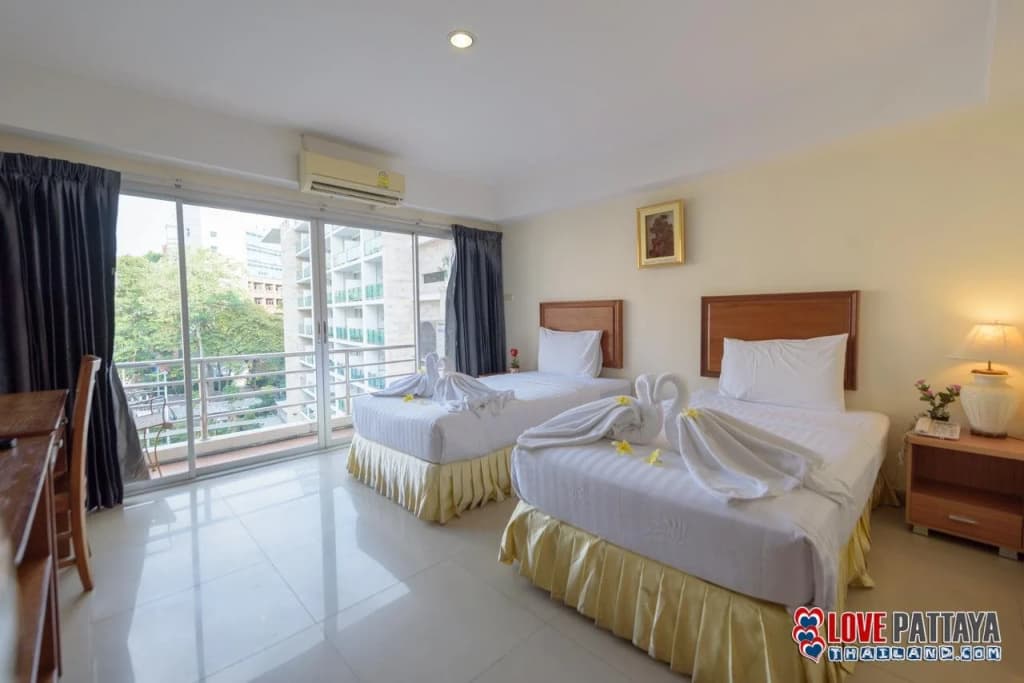 Hotel photo 1