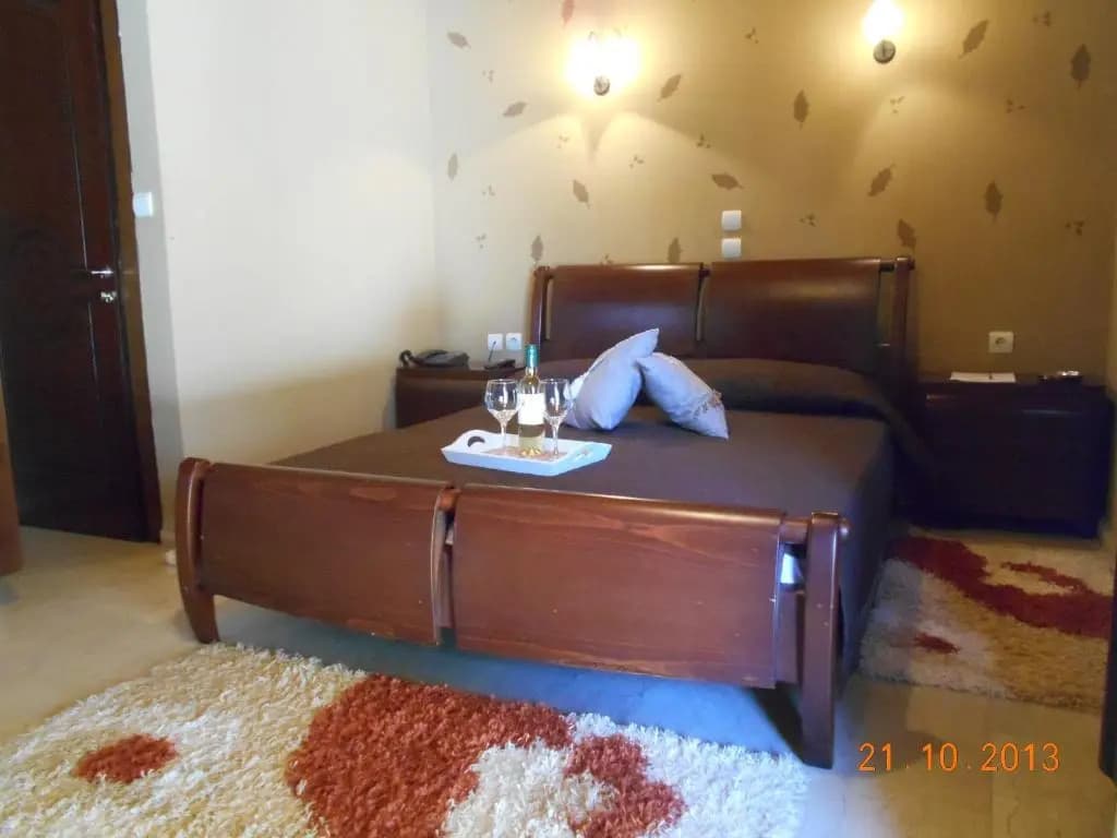 Economy room