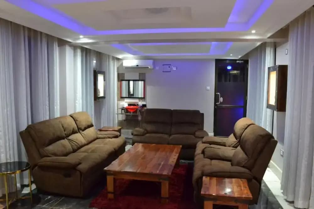 Hotel photo 12