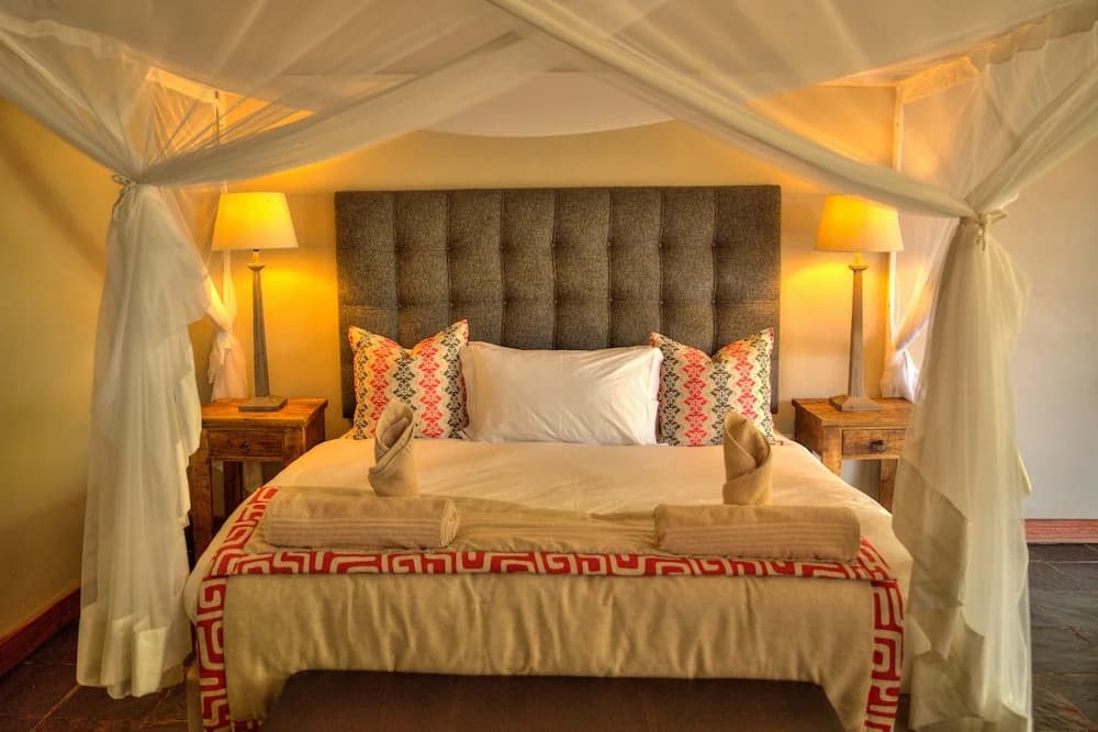 2 Bedrooms Standard Double Family room twin beds