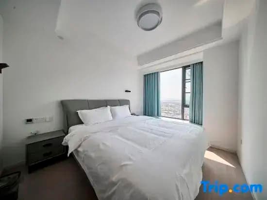2 Bedrooms Suite with garden view