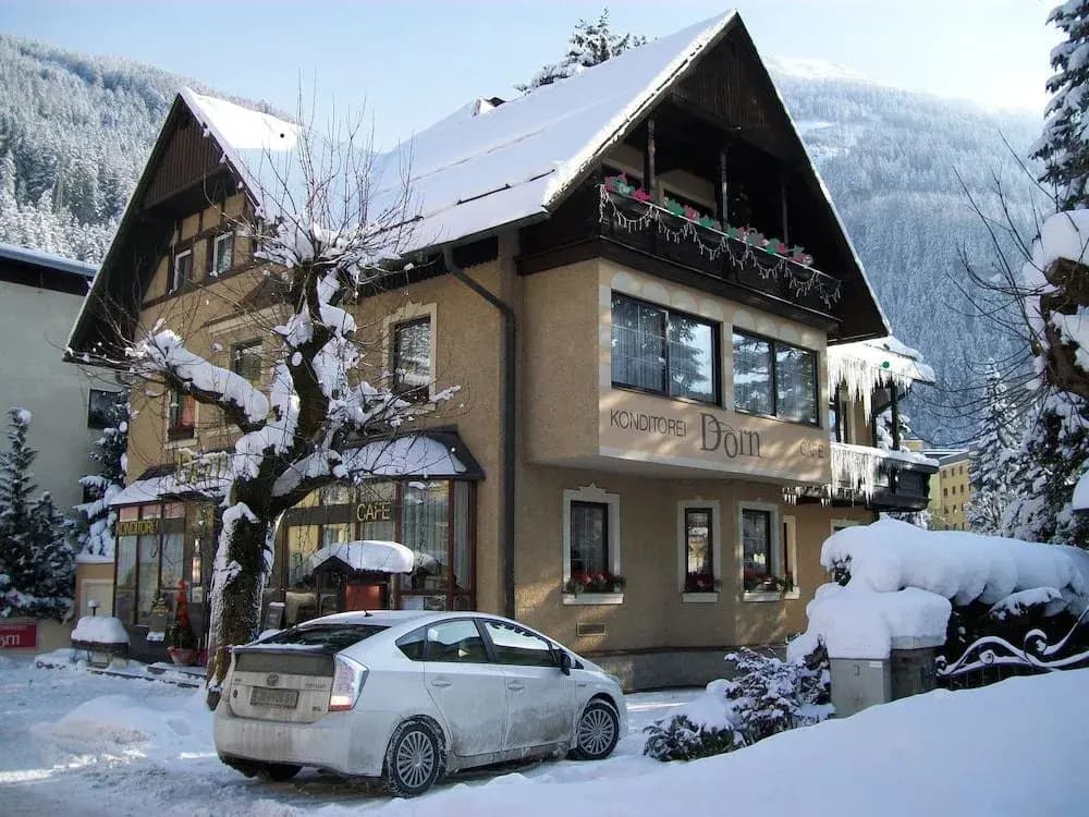 Hotel photo 1