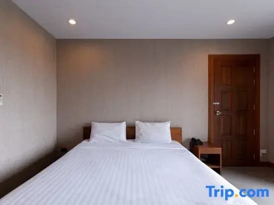 Double Studio full double bed