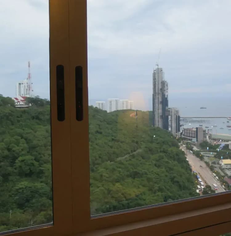 2 Bedrooms Apartment with balcony