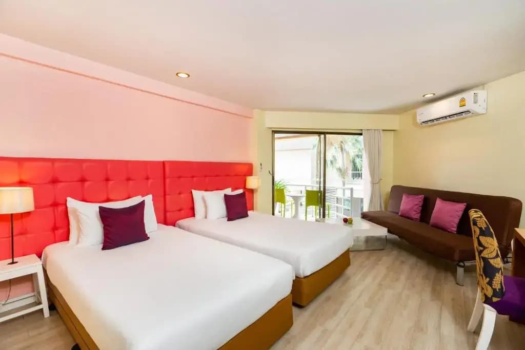 Superior Double room with garden view twin beds