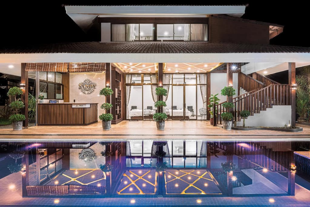 Hotel photo 1