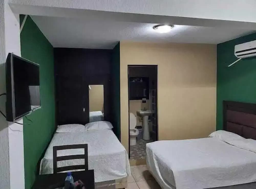 Hotel photo 2