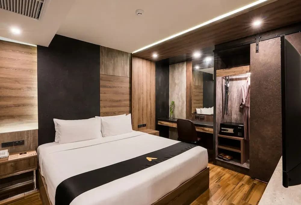 Superior room with balcony