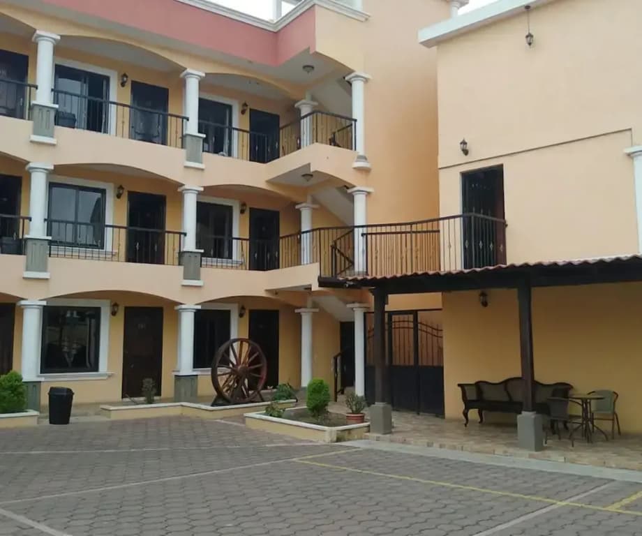 Hotel photo 1