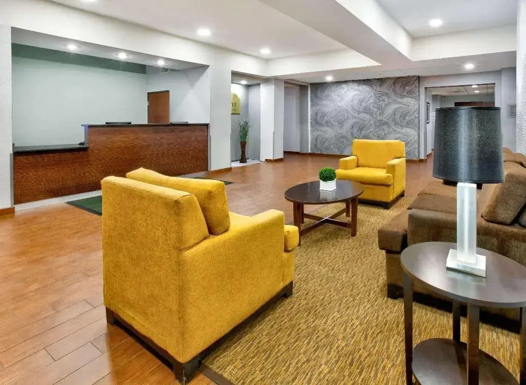 Hotel photo 12