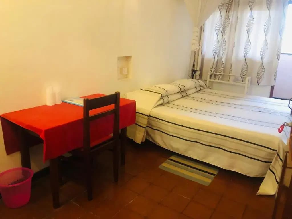 Economy room
