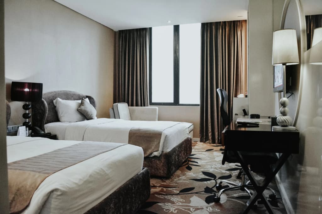 Royal Double Club room twin beds
