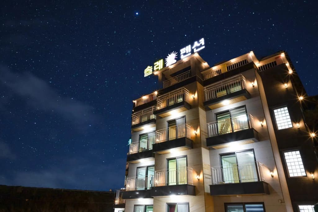 Hotel photo 1
