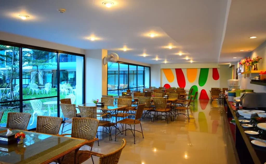 Hotel photo 12