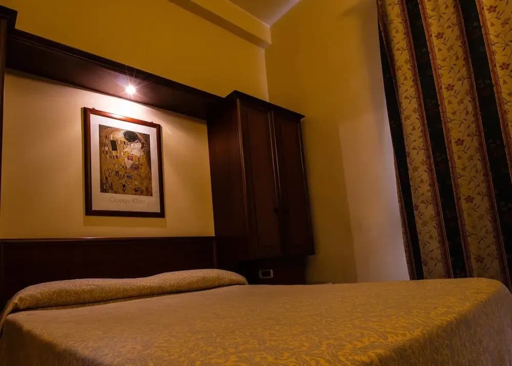 Classic Double room full double bed