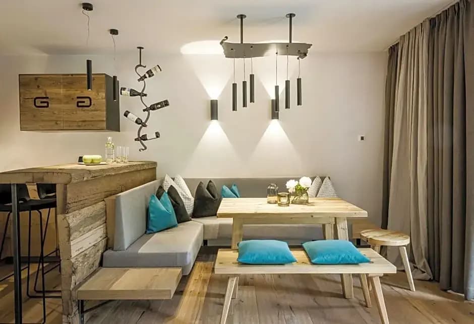 1 Bedroom Suite