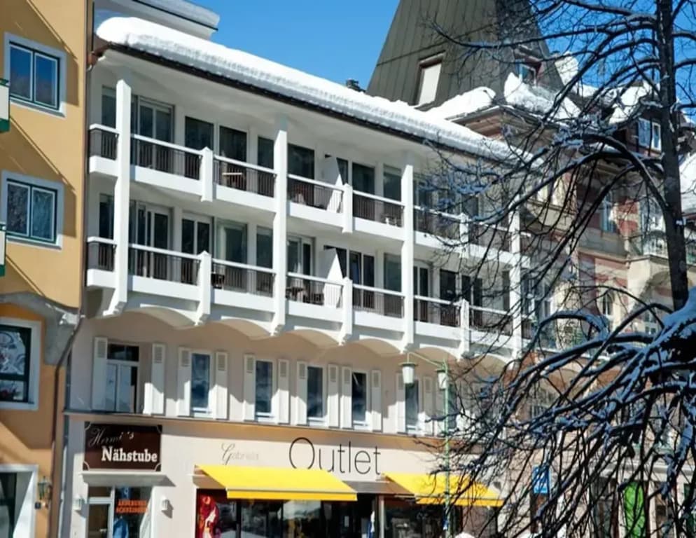 Hotel photo 1