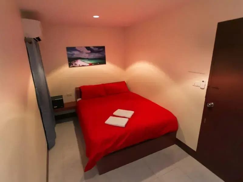 Budget Double room with balcony full double bed