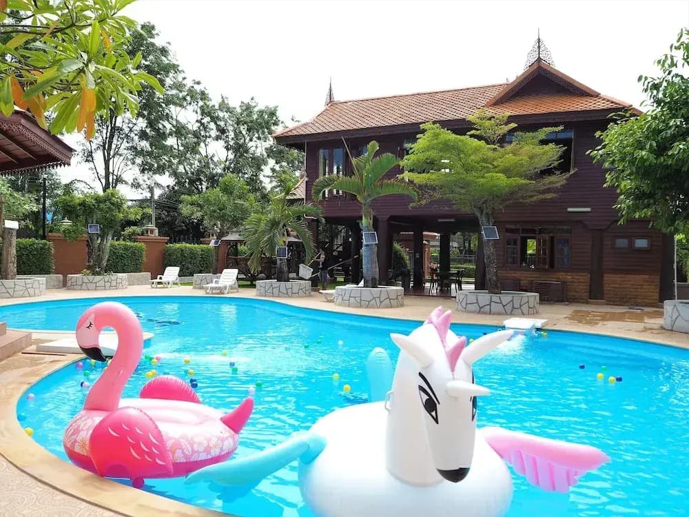 Villa with pool view