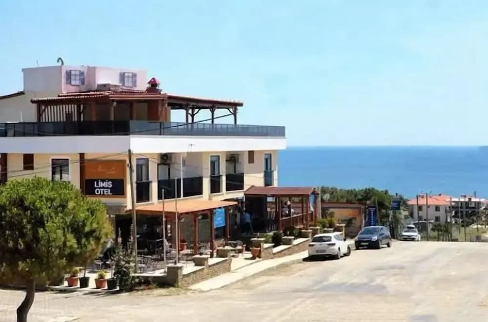 Hotel photo 1