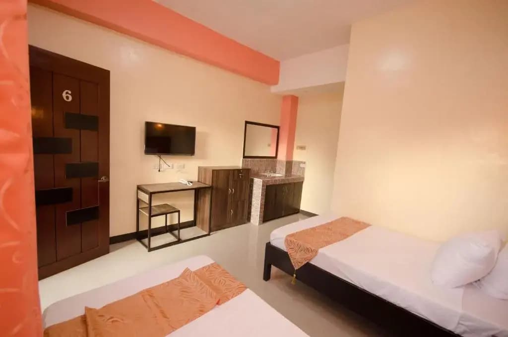 Deluxe Double room twin beds