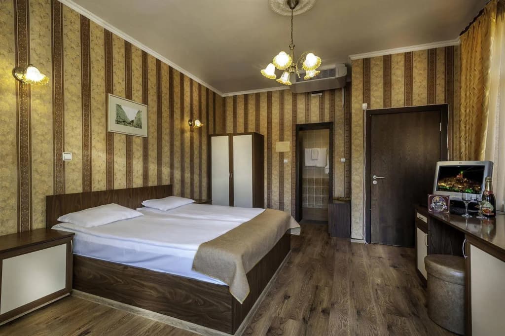 Hotel photo 1