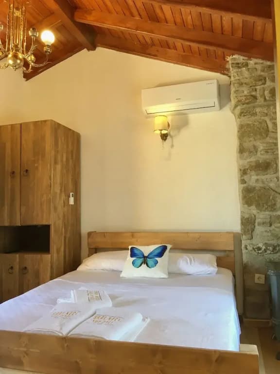 Standard Double room full double bed
