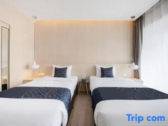 Deluxe Double room with sea view twin beds
