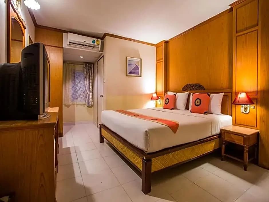 Economy room