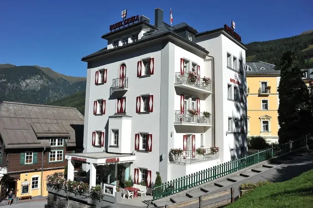 Hotel photo 1
