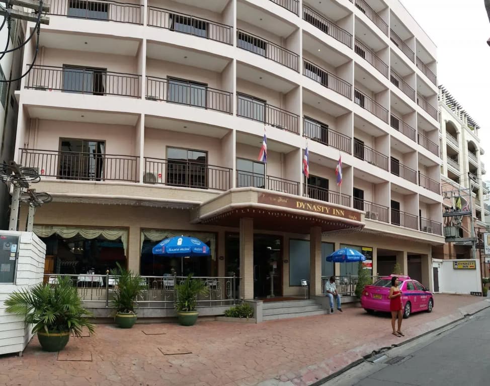 Hotel photo 1