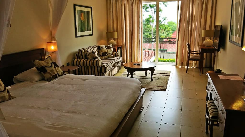Deluxe Suite