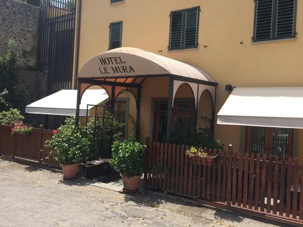 Hotel photo 1