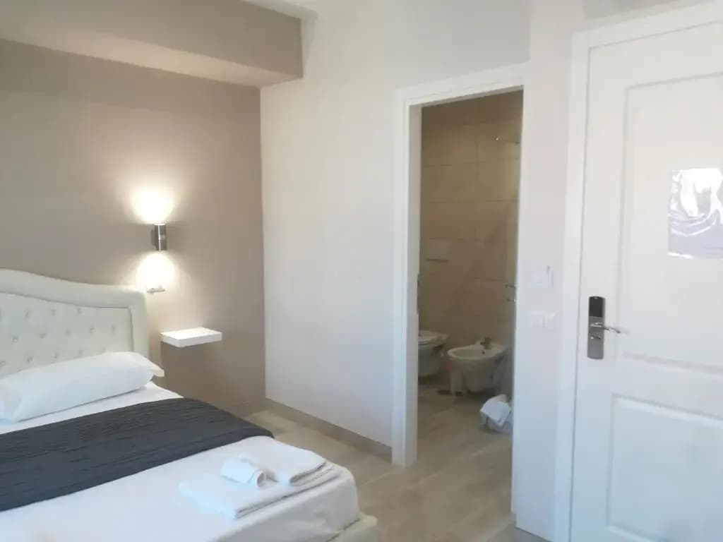 Deluxe Double room full double bed