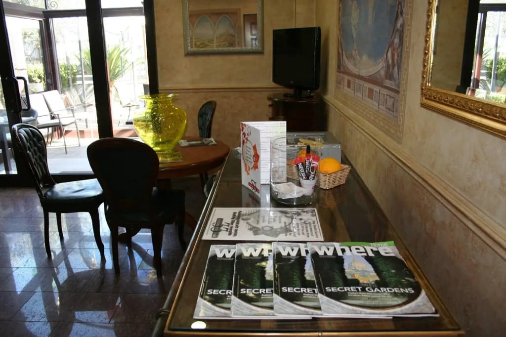 Hotel photo 12