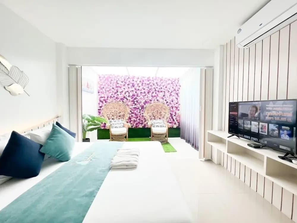 Deluxe Double room full double bed