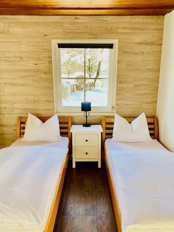 2 Bedrooms Apartment with garden view