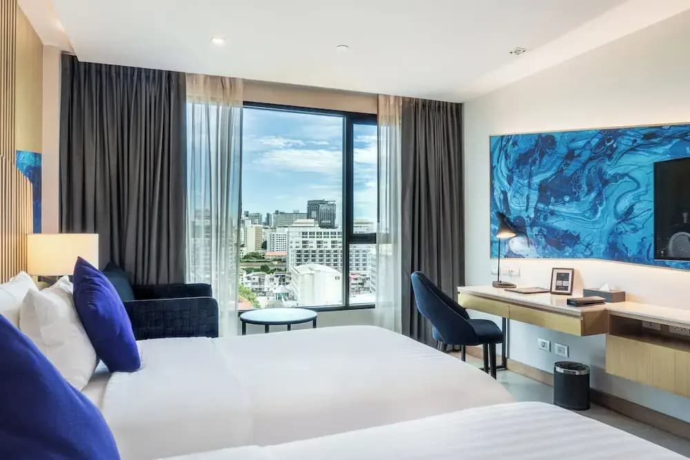 Deluxe Double room twin beds